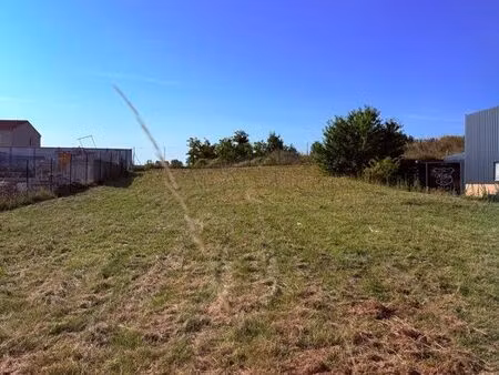 terrain constructible en zone artisanale