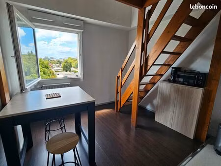 studio mezzanine meublé 25 m2