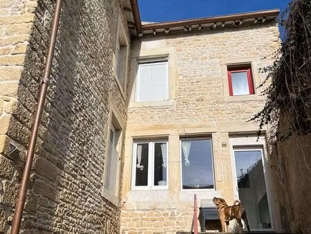 maison rénovée 140 m² – 3 ch + bureau – cours sans vis à vis 100 m² – 195 000