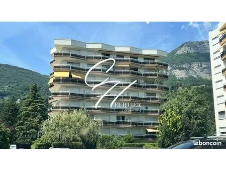appartement 6 pièces 139 m²