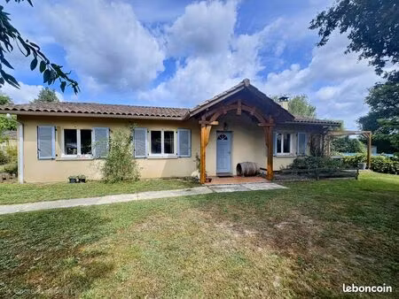 chalet 4 pièces 95 m²