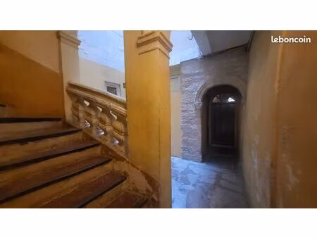 studio 1 pièce 32 m²