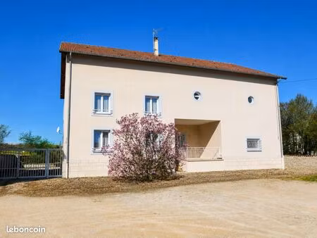 260402/rp - village à proximité de dieue sur meuse 