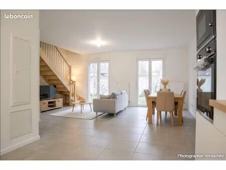 maison 4 pièces 80 m²