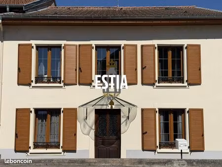 maison de village 9 pièces 280 m²