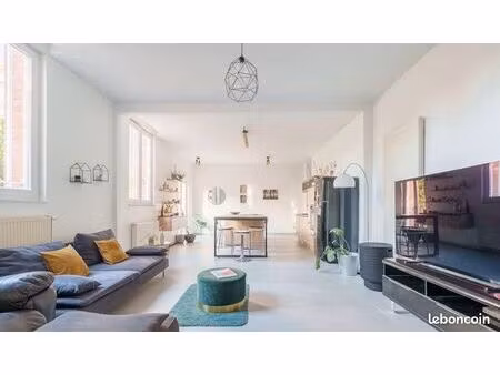 rare : grand appartement de plain pied de 160 m2 avec jardins privatifs
