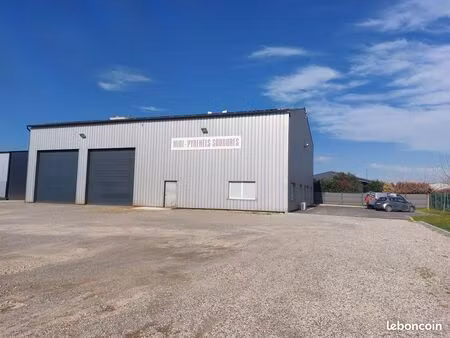 local industriel 48 m² noé