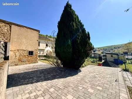 maison 3 pièces 105 m²