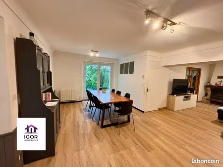 maison 7 pièces 110 m²