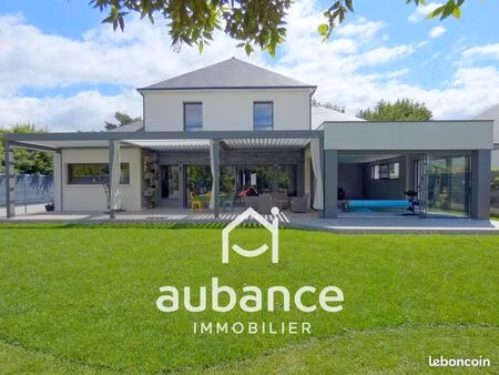 propriété 9 pièces 235 m²