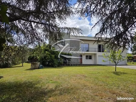 maison 6 pièces 174 m²