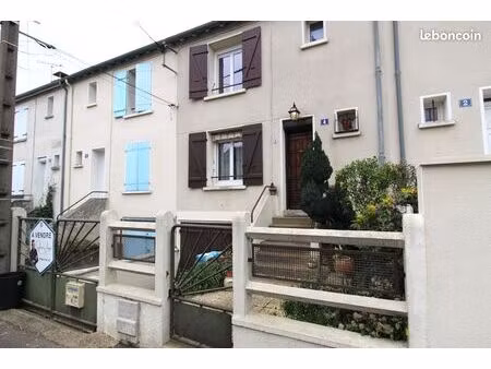 maison 5 pièces 64 m²