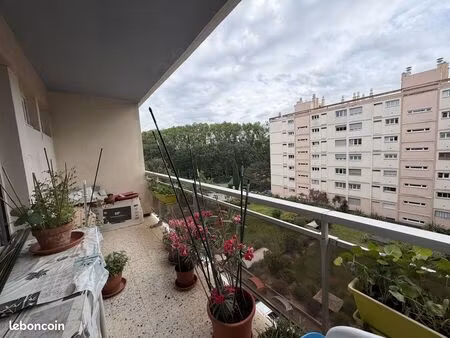 studio 1 pièce 23 m²
