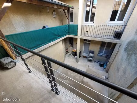 immeuble 191 m² sainte-bazeille
