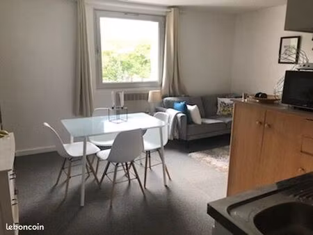 loue studio 31m²
