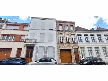 maison 10 pièces 270 m²