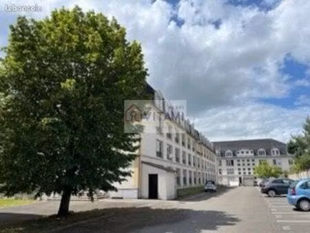 studio 1 pièce 25 m²
