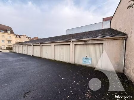 parking/box 17 m² pont sainte maxence
