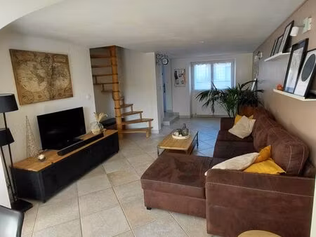 maison à étage - bourg - aigrefeuille sur maine