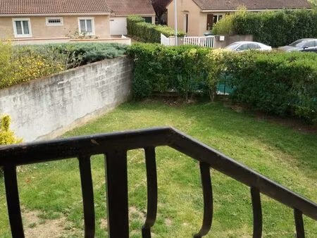 à louer a grenade appartement t4
