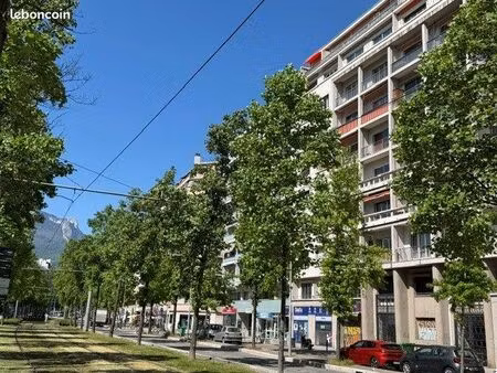 appartement 6 pièces 130 m²