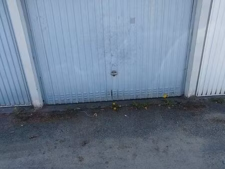 loue garage hippodrome