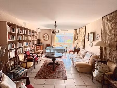 appartement 4 pièces 103m2 bordeaux croix blanche