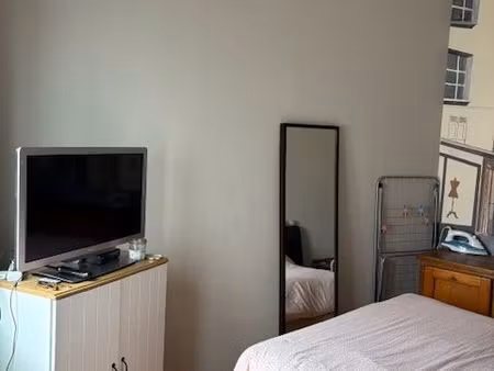 ? appartement t2 25 m² - meublée & entièrement rénové ?