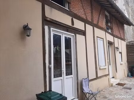 ensemble de trois appartements