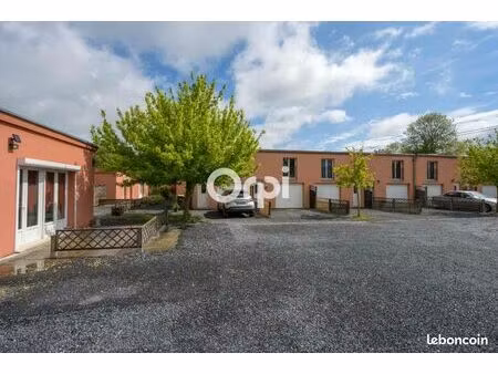 immeuble 3 pièces 968 m²
