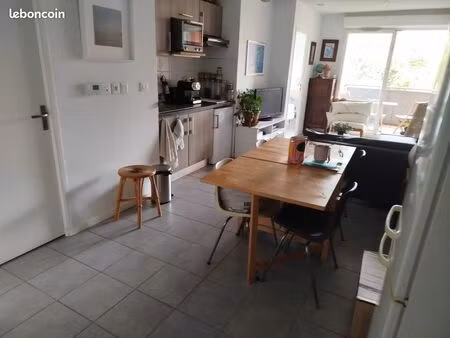 appartement t2 42 8m2 proche place dupuy