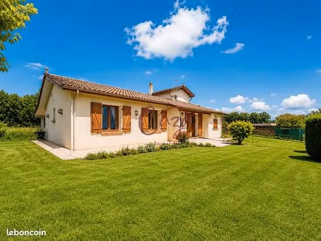 maison 8 pièces 159 m²