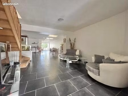 maison de ville 3 pièces 112 m²