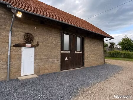 grange 1 pièce 172 m²