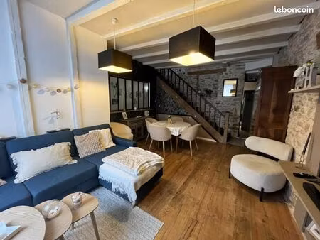 maison 9 pièces 201 m²