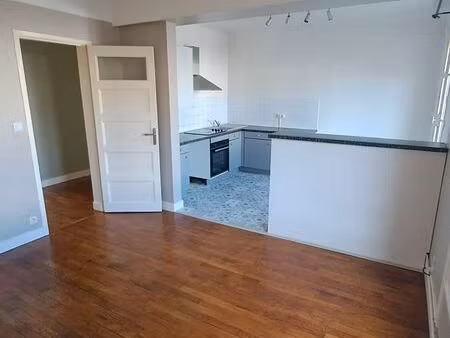 appartement 3 pièces 63 m²