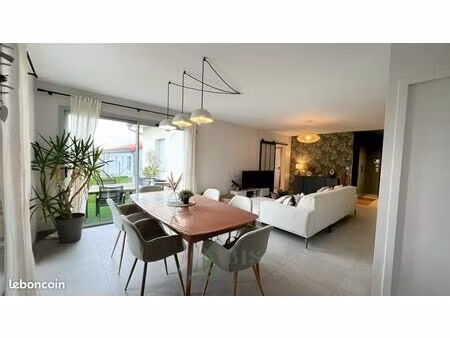 maison 100 m² lay