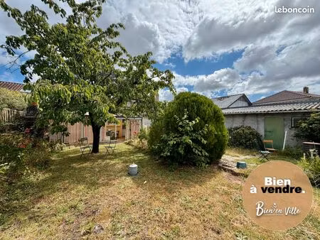 la houssais - vie de plain pied - 3 chambres - jardin - garage
