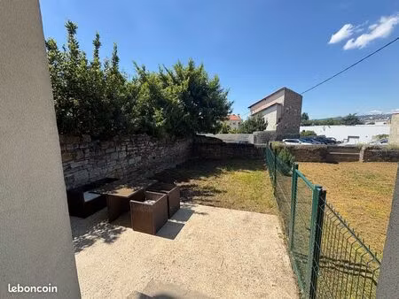 charmant 3 pièces type t2 de 45 m² avec terrasse et jardin