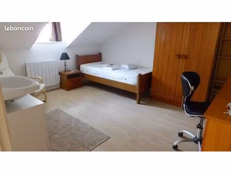 chambre meublée indépendante  proche uco-esa