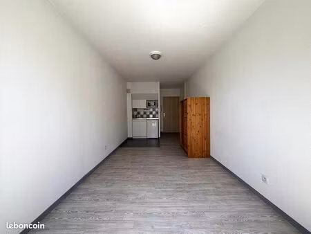 studio 1 pièce 19 m²