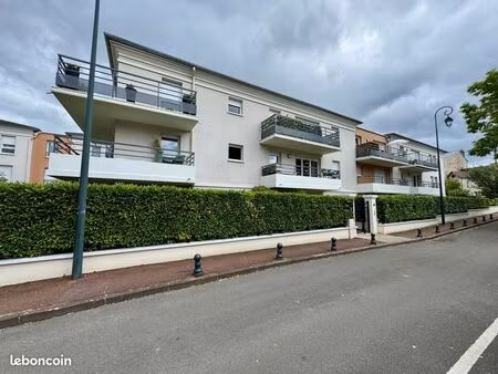 studio 1 pièce 26 m²
