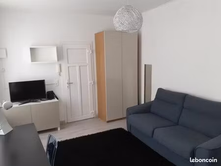studio meublé sc. po reims