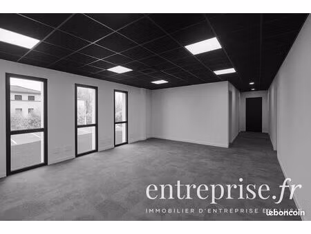 bureaux 156 m² beaucouzé