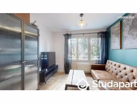 chambre 1 pièce 11 m²