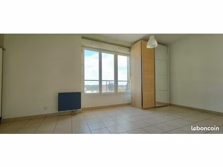studio 1 pièce 24 m²
