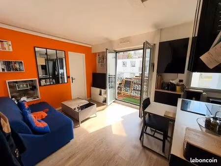 t2 paris 13 pour 4 à 6 mois à partir de septembre