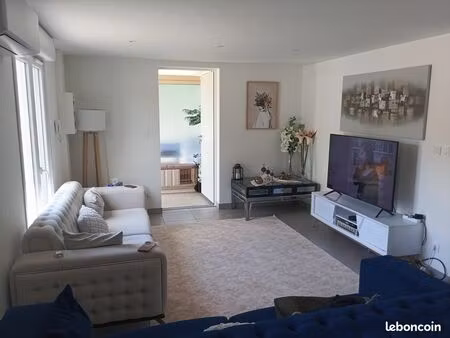 appartement t3 60m2 au calme avec parking privé