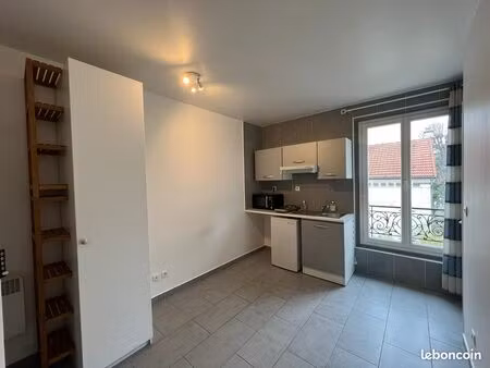 studio 1 pièce 15 m²