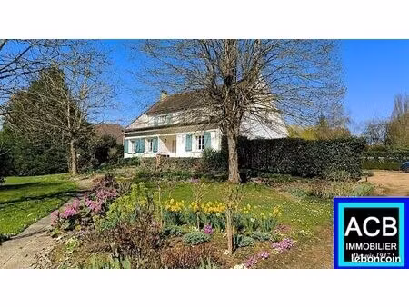 maison 9 pièces 210 m²
